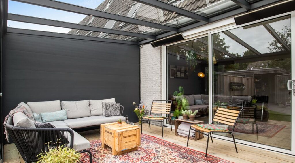 Buiten schuifpui wit